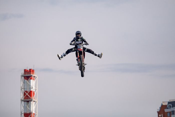 Шоу команды мотофристайла FMX13 в Лобне