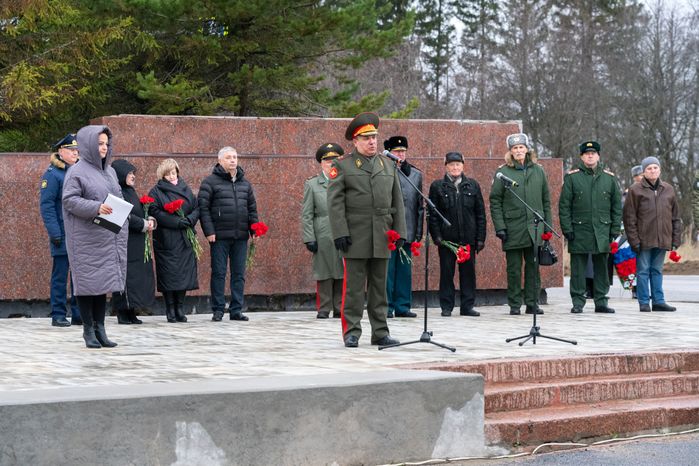Торжественное мероприятие, посвященное подвигу 11 героев-саперов, в Волоколамском округе