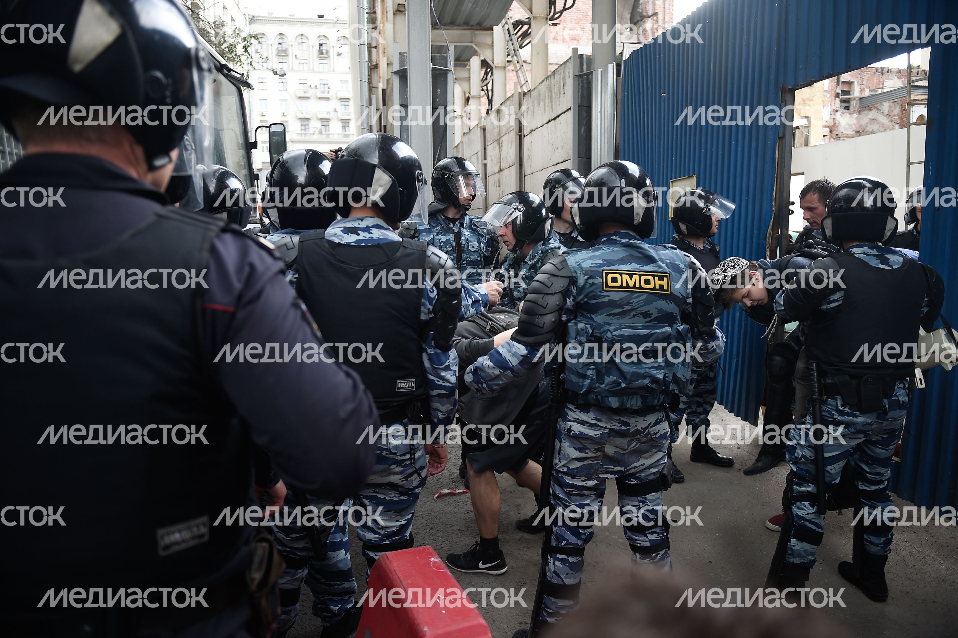 В День России на Тверской Прошел несанкционированный Митинг оппозиции
