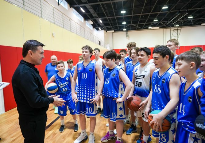 Андрей Воробьев посетил обновленный спорткомплекс "Орион" в Балашихе