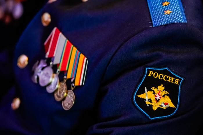 Андрей Воробьев поздравил с праздником военнослужащих 45-й бригады спецназа ВДВ