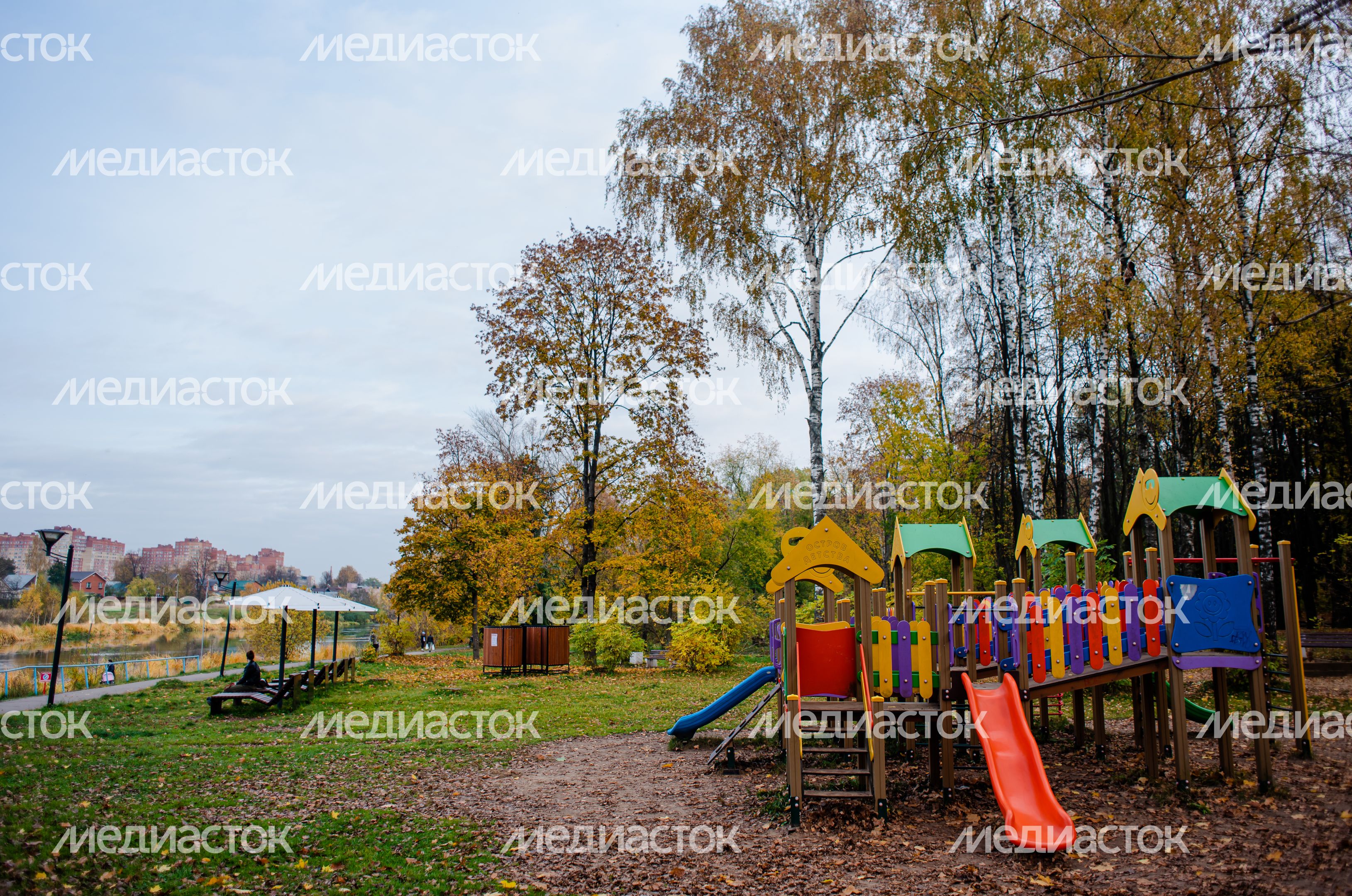 Осенние виды Городского парка в Щёлково