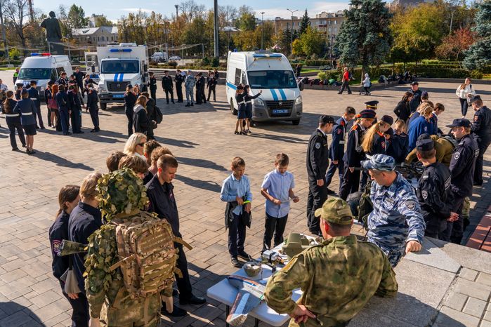 Профориентация для молодежи на мероприятии «Один день с полицией Домодедово»
