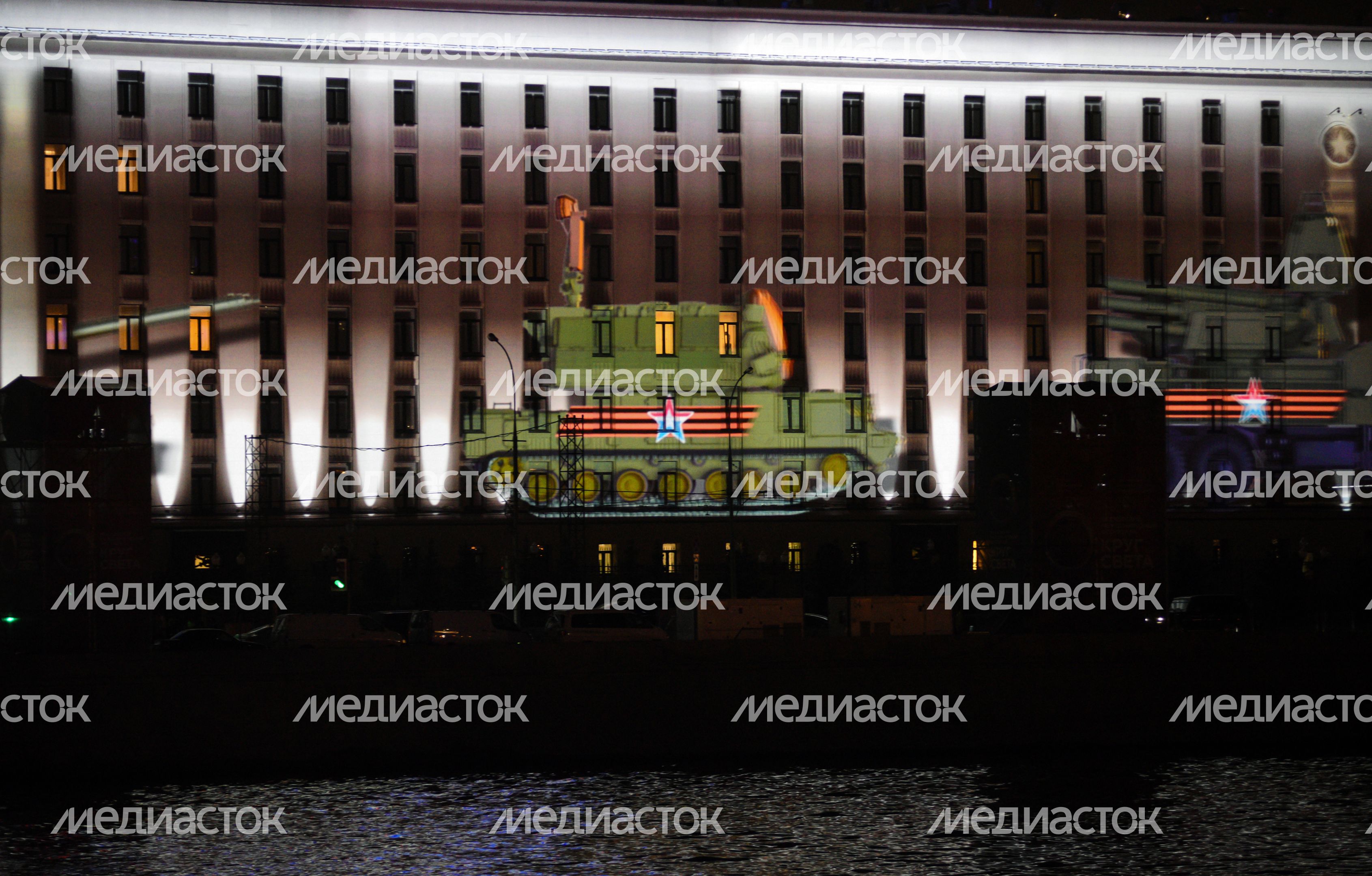 Генеральная репетиция Пятого московского международного фестиваля «Круг Света» Генеральная репетиция Пятого московского международного фестиваля «Круг Света»