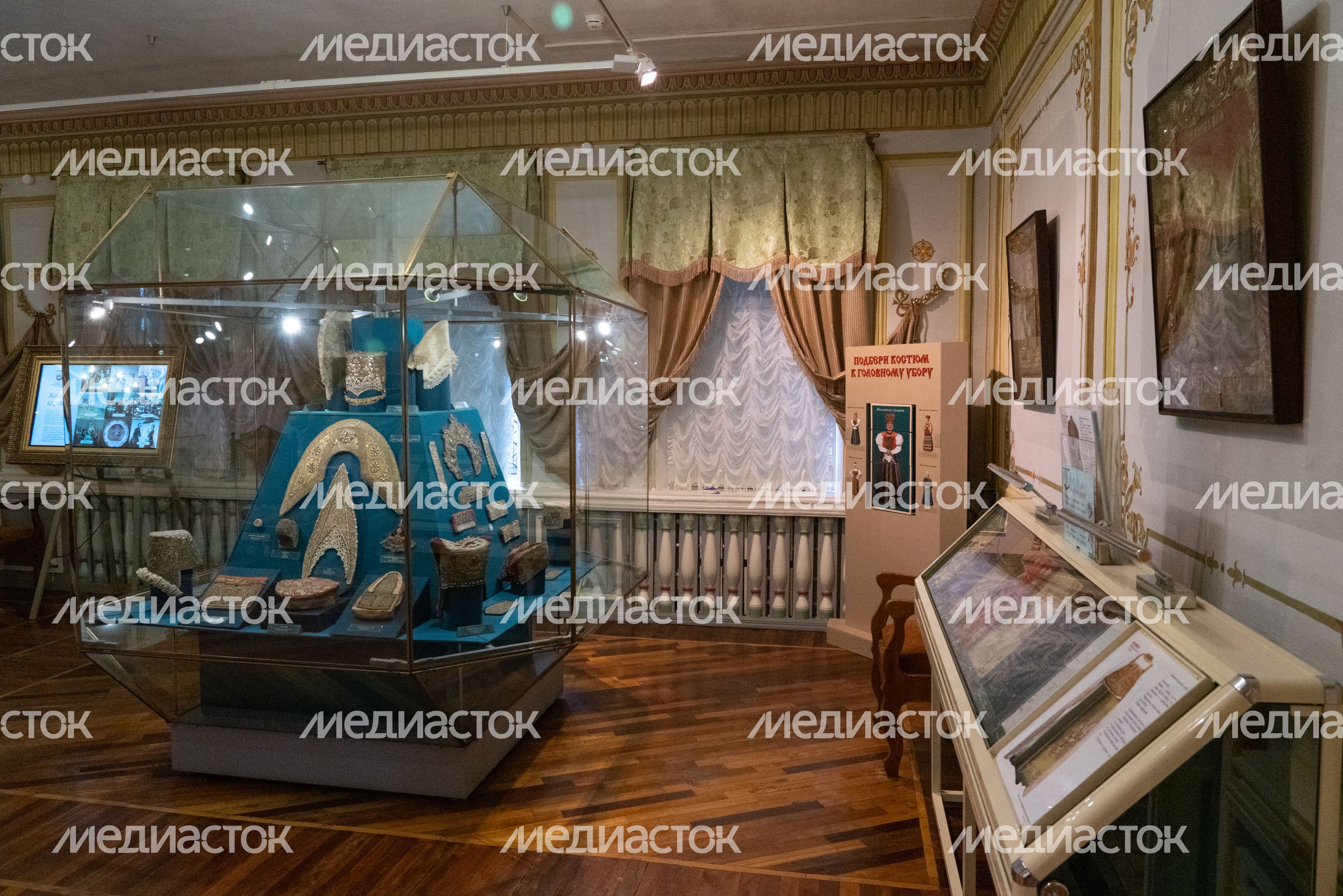 ЕИХМ. Выставка Разговор с мастером