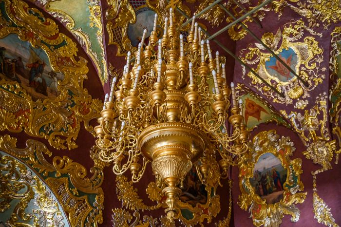 Солнечная Свято-Троицкая Сергиева лавра