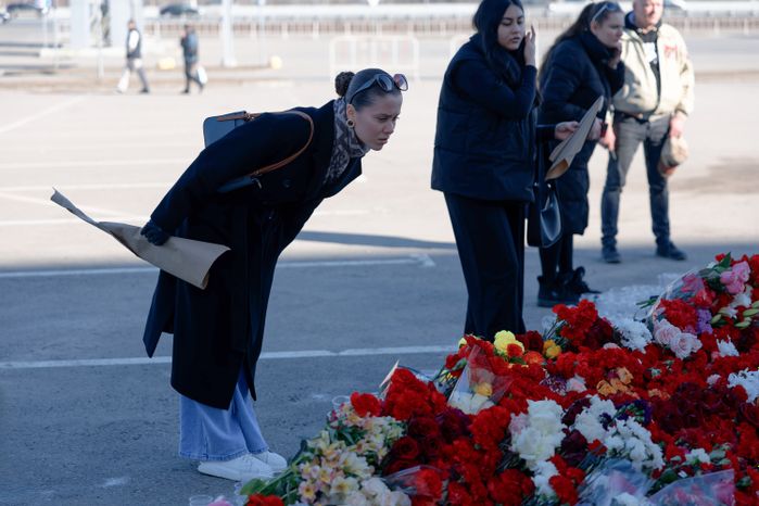 Мемориал в память о жертвах теракта в «Крокус Сити Холле» в Красногорске