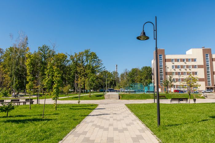 Владимирский парк в Балашихе летом
