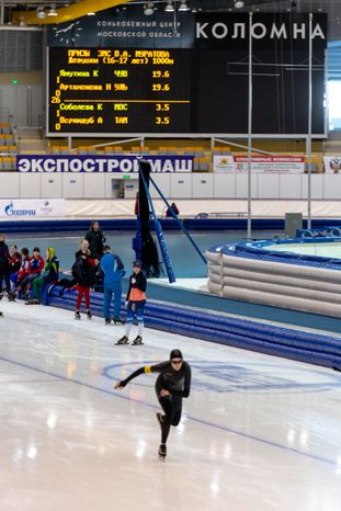 Коломна. Всероссийские соревнования по конькобежному спорту на призы Муратова