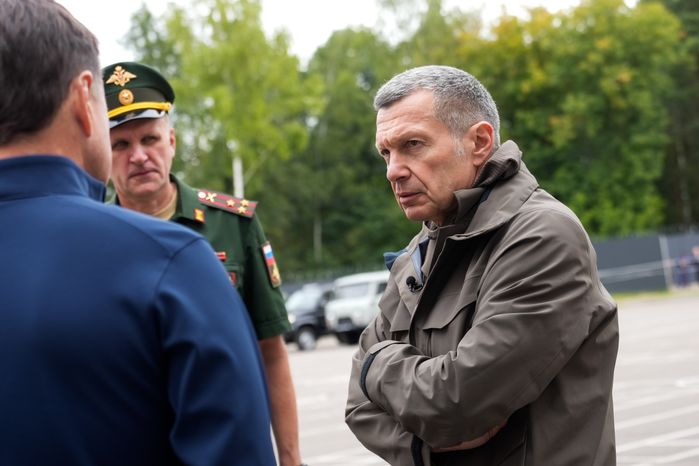 Андрей Воробьев и Владимир Соловьев посетили центр спецподготовки "Витязь" в Балашихе