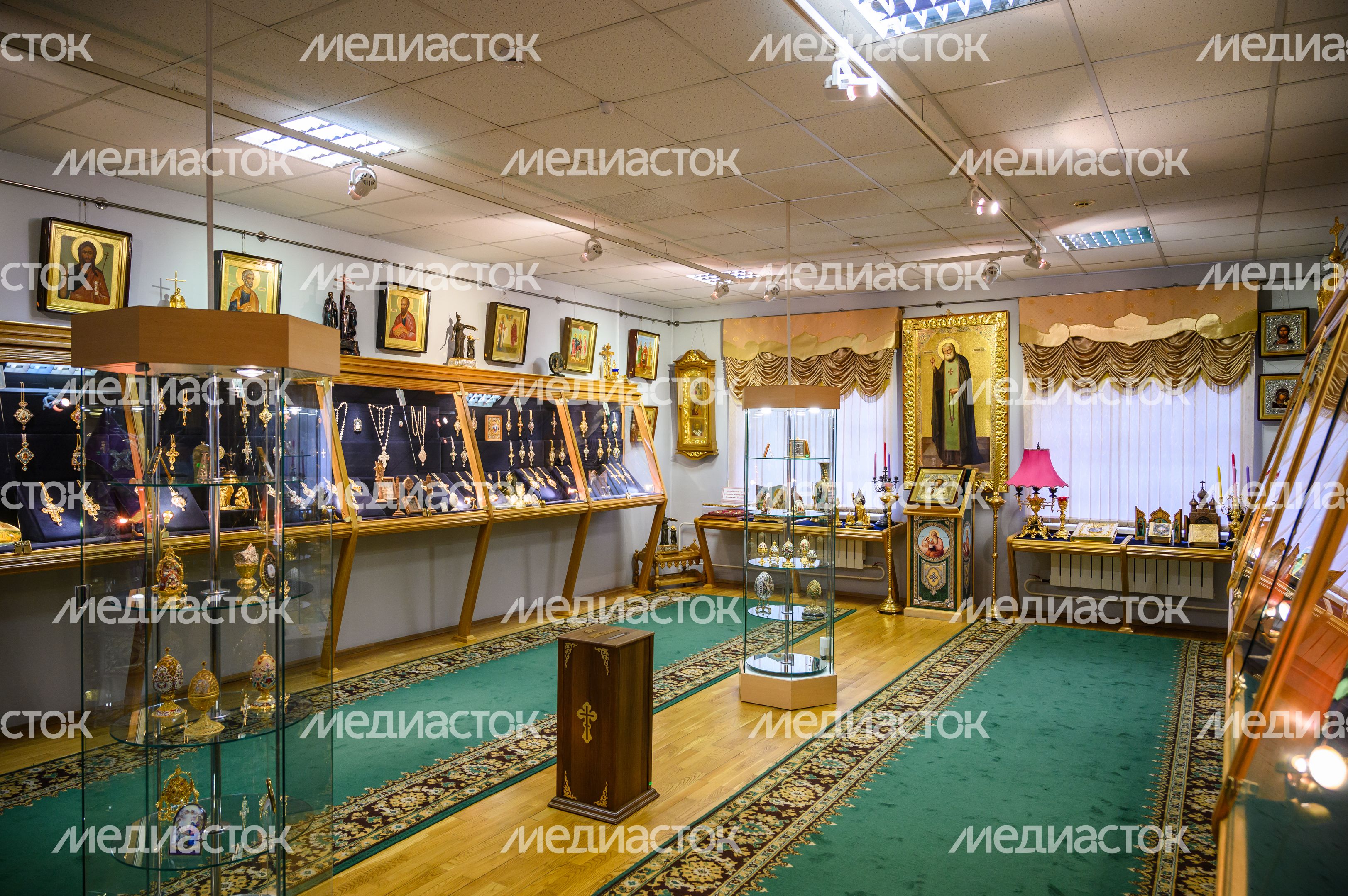 Церковные изделия для всех храмов Русской православной церкви делают на предприятии «Софрино» в Пушкинском округе Церковные изделия для всех храмов Русской православной церкви делают на предприятии «Софрино» в Пушкинском округе