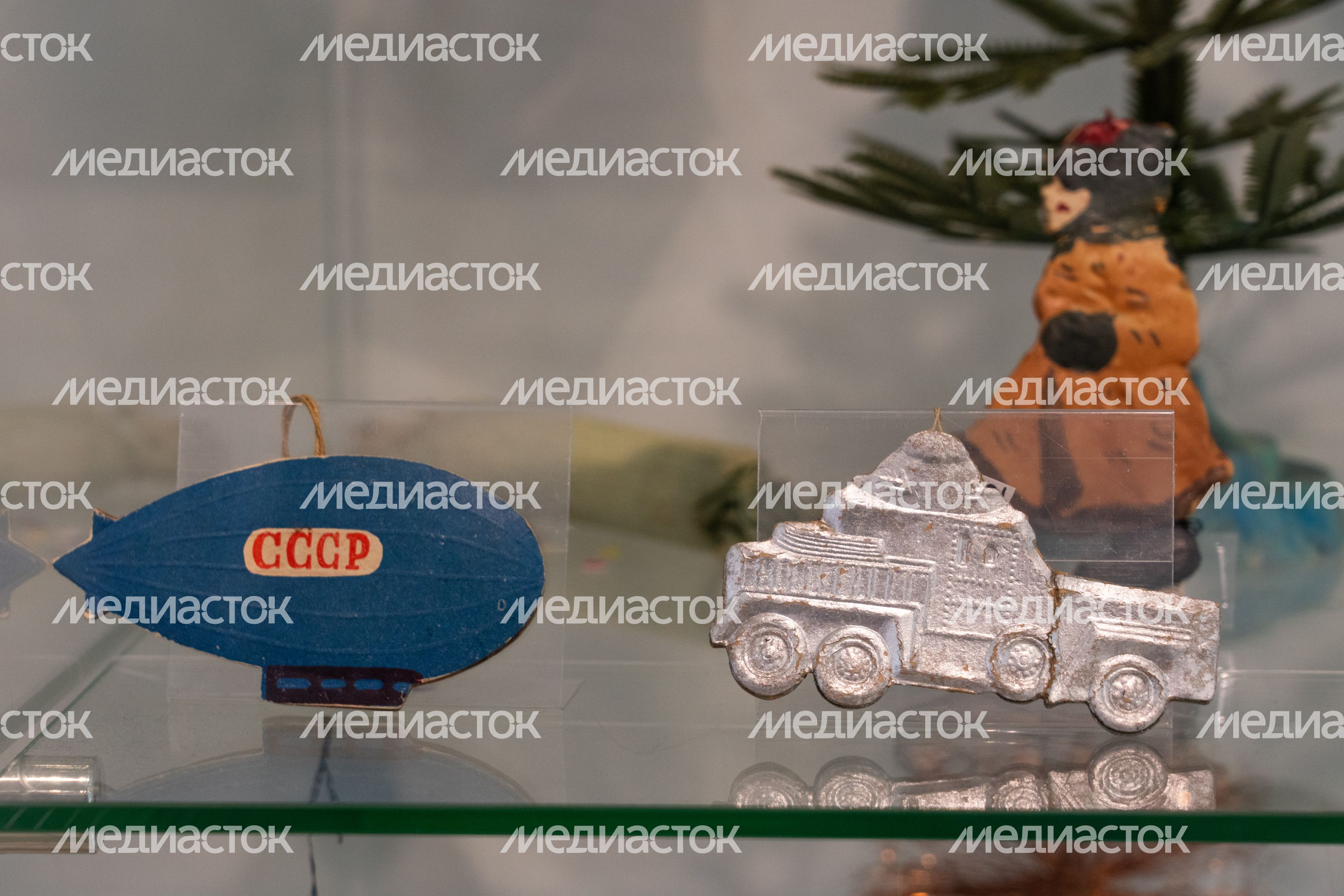 Клин. Музей елочной игрушки «Клинское подворье» Клин. Музей елочной игрушки «Клинское подворье»