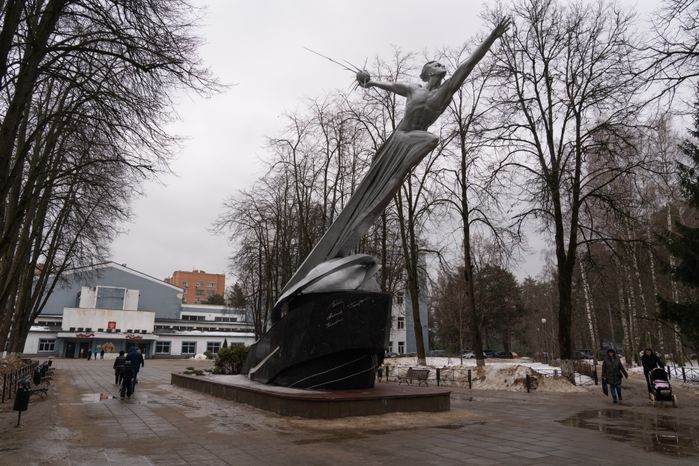 Монино Памятник Слава покорителям космоса