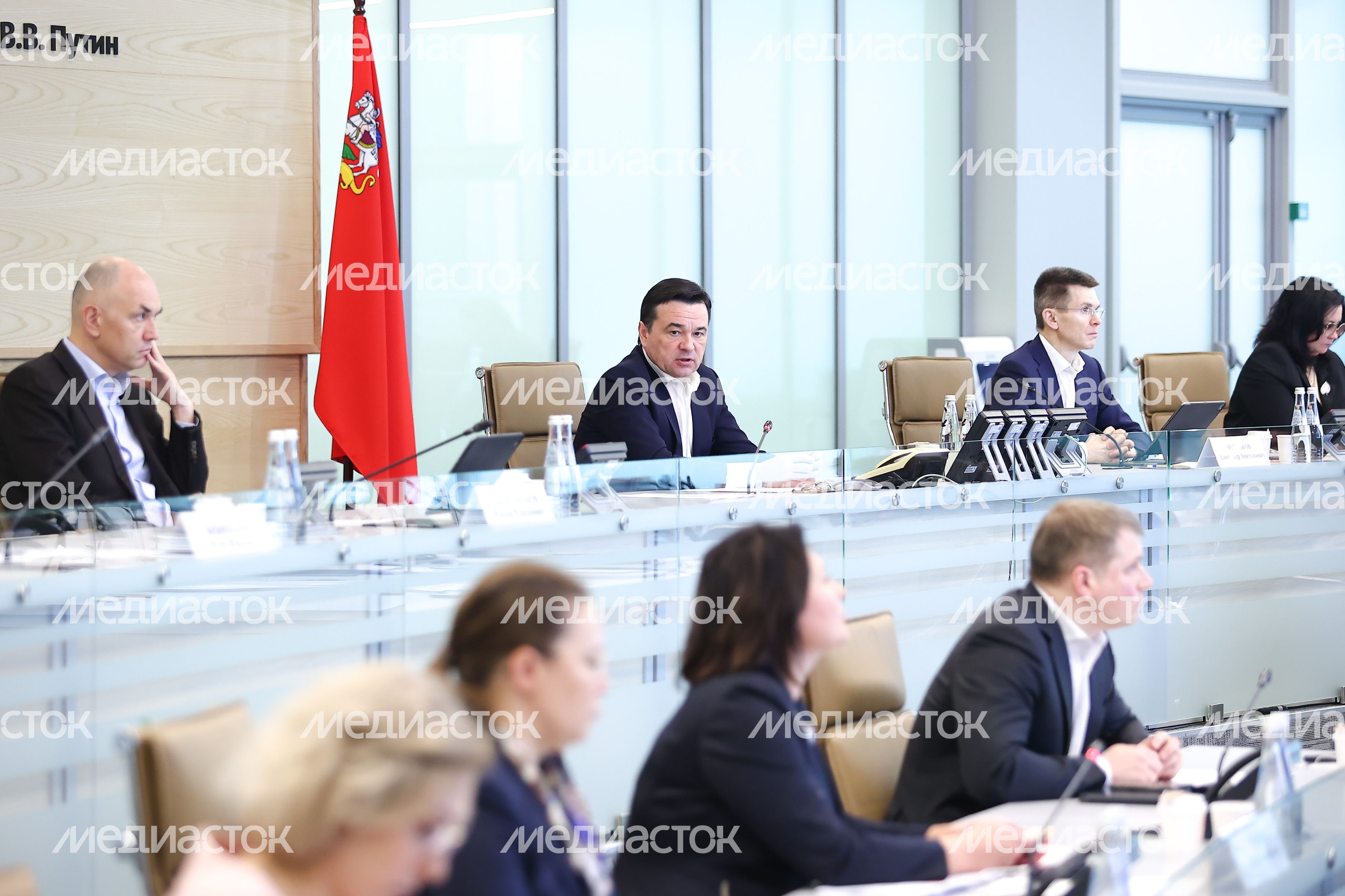 Еженедельное совещание губернатора с областным правительством