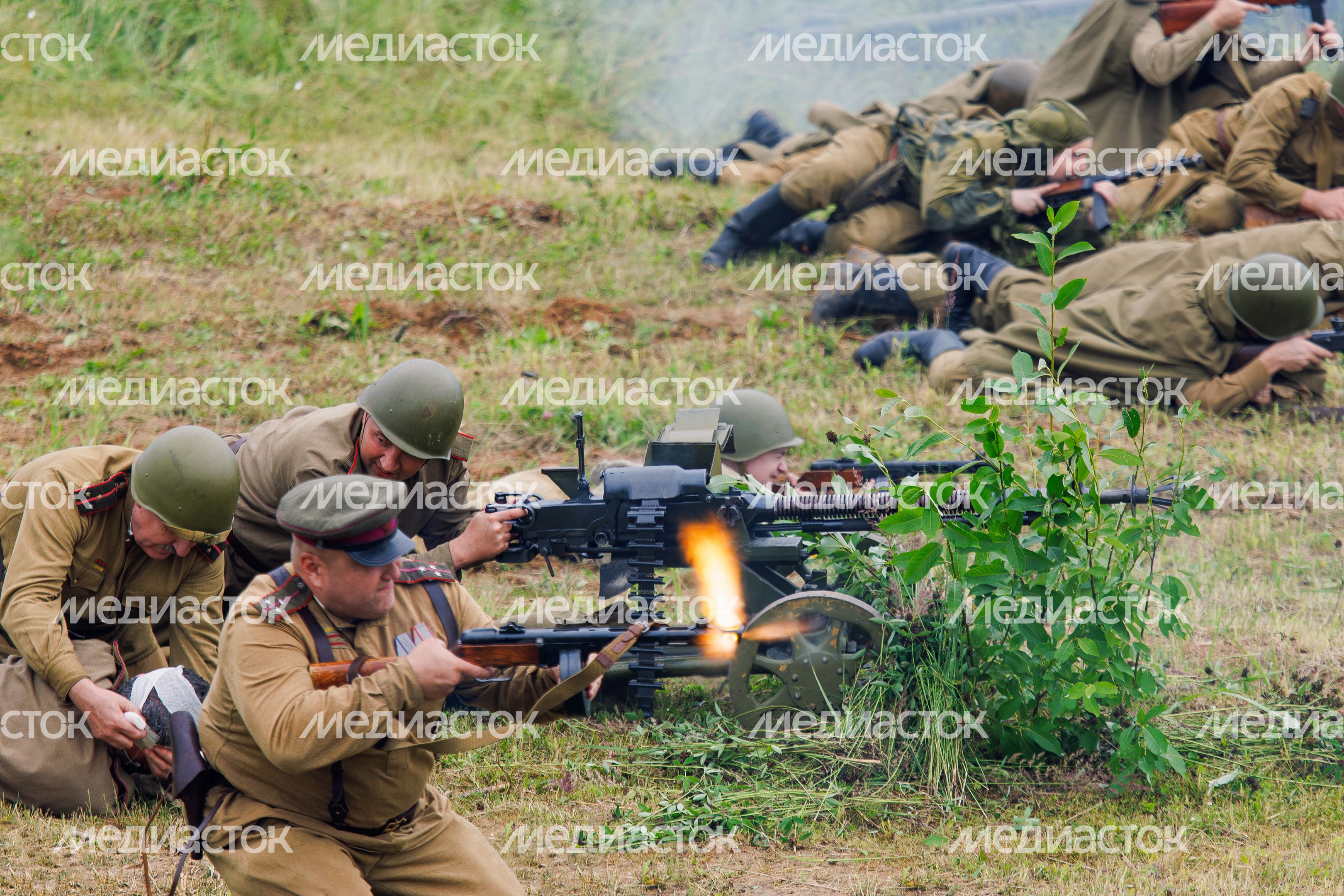 Эпизод Курской битвы под Прохоровкой на военно-исторической реконструкции в Центральном парке «Патриот»