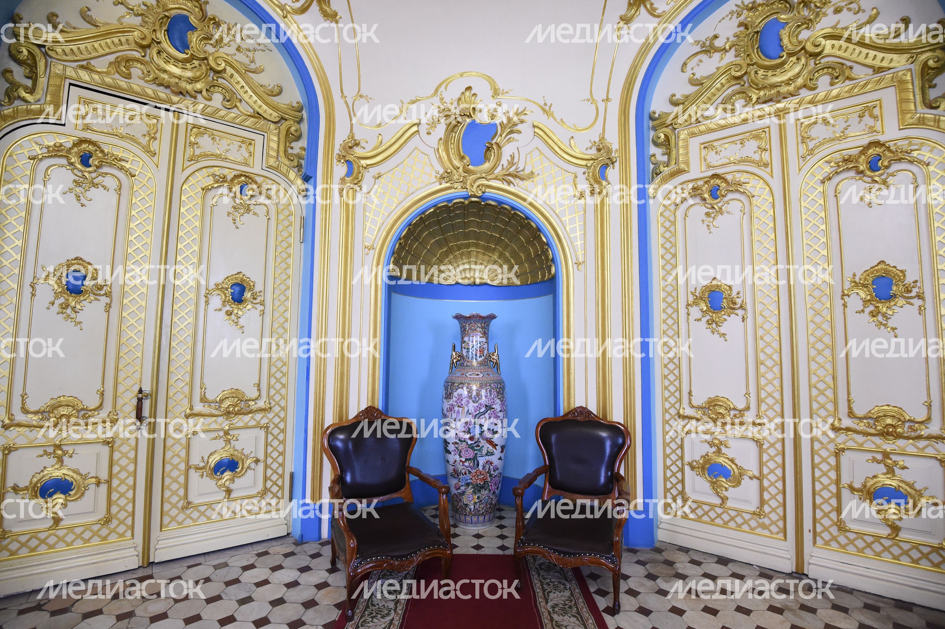 Московские термы: бани, где пьют Moët, заключают сделки и удивляют иностранцев