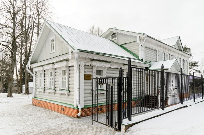 Мытищи. Музей народных художественных промыслов «Усадьба Лукутиных»