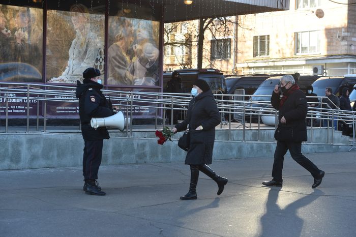 Церемония прощания с Арменом Джигарханяном в Москве