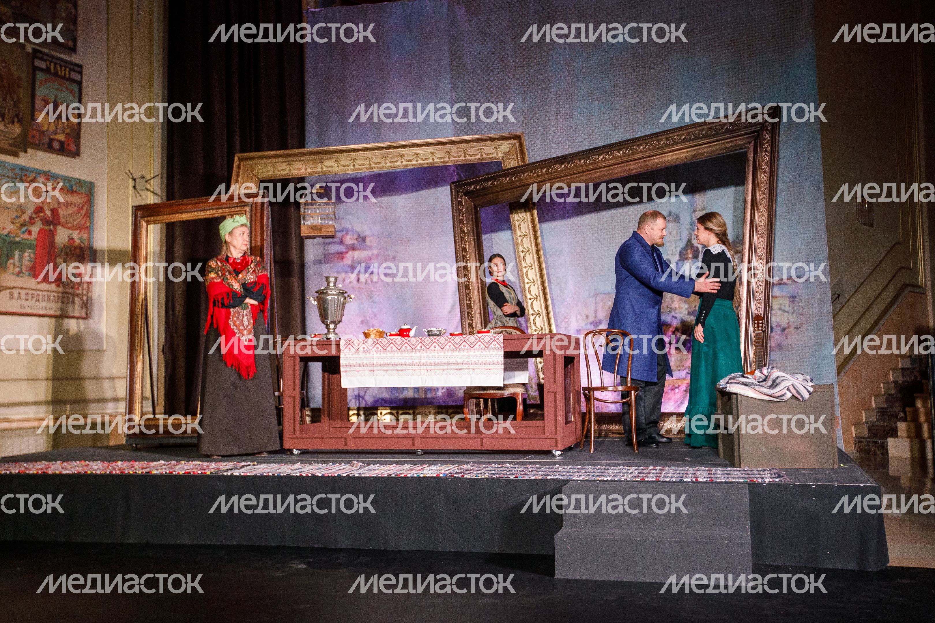 Москва. МГТ «Семейная картина» Москва. МГТ «Семейная картина»