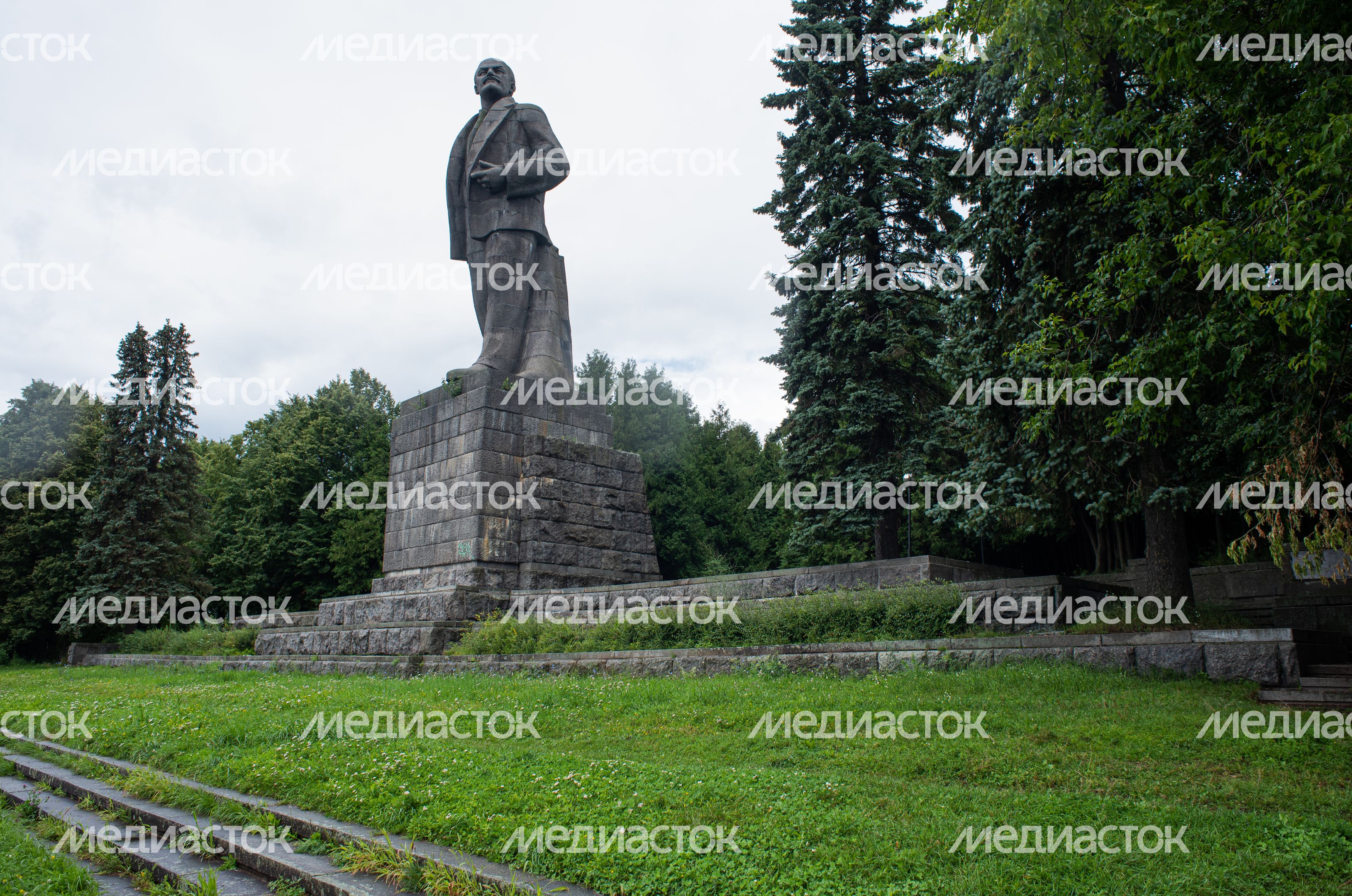 Летние виды города Дубна