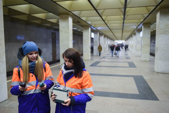 Проверка воздуха в Московском метрополитене