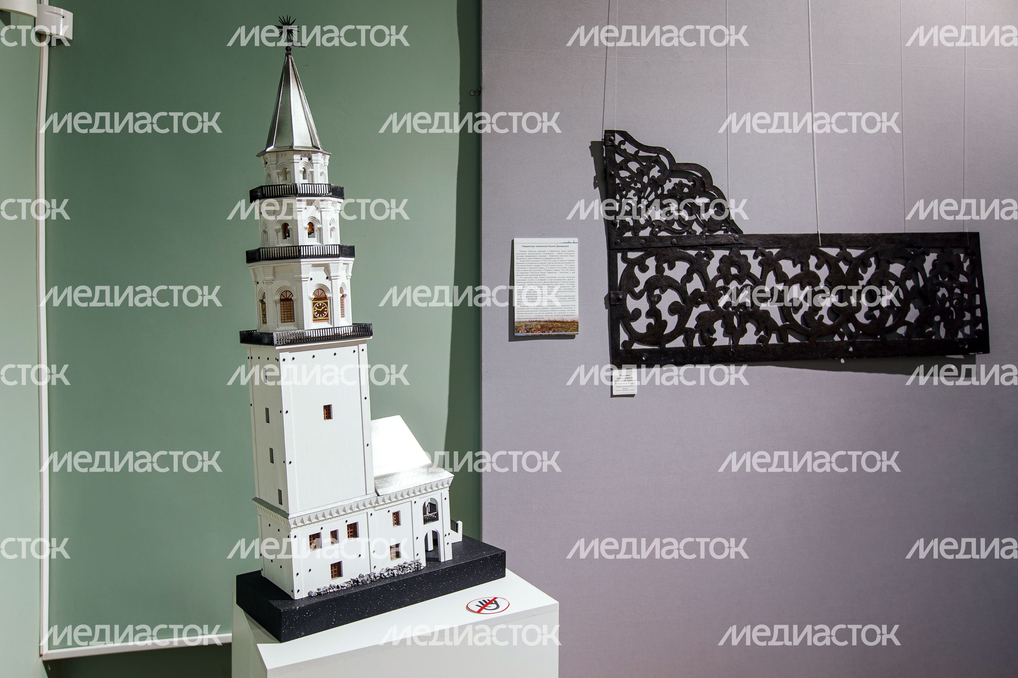 Выставка «Рукотворные чудеса Невьянских мастеров» в Сергиево-Посадском музее-заповеднике Выставка «Рукотворные чудеса Невьянских мастеров» в Сергиево-Посадском музее-заповеднике