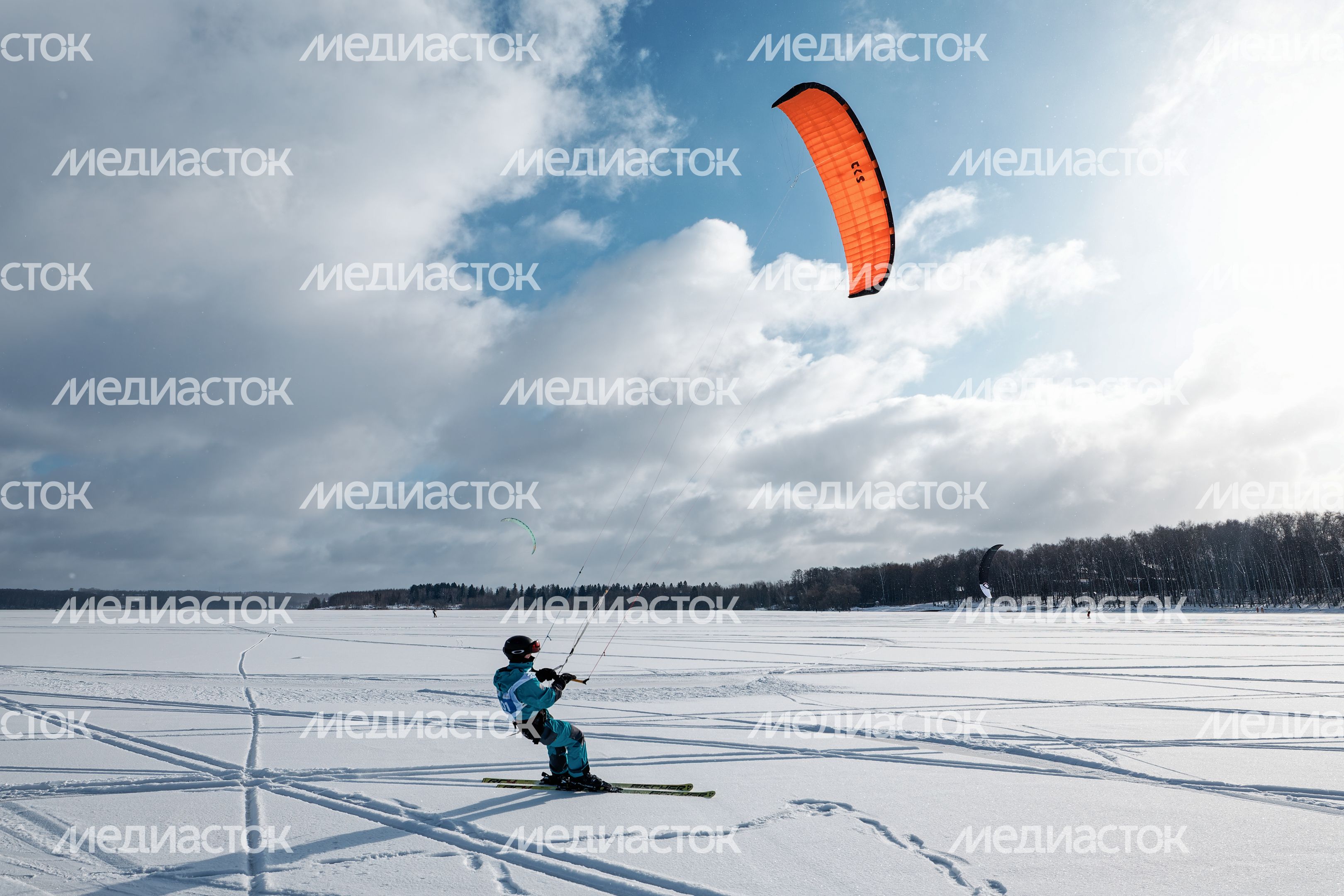 Чемпионат Московской области по сноукайтингу в Солнечногорске Чемпионат Московской области по сноукайтингу в Солнечногорске