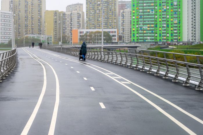 Пешеходный мост через озеро Черное соединил Люберцы и Москву