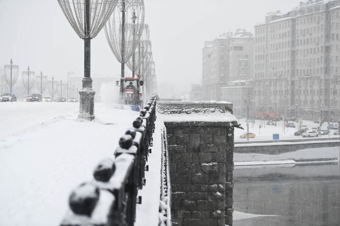 Рекордный снегопад в Москве и Подмосковье