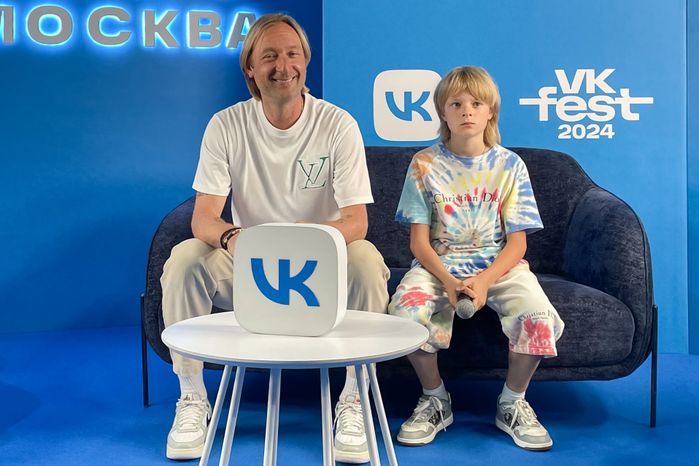 Евгений и Александр Плющенко на пресс-конференции VK Fest -2024 в Лужниках