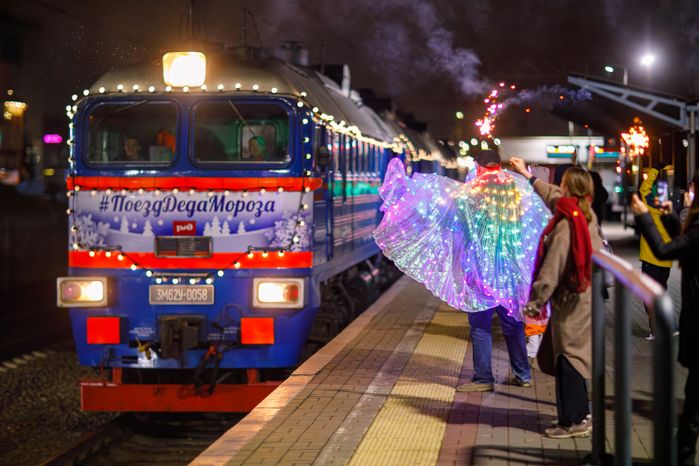 Новогодний поезд Деда Мороза