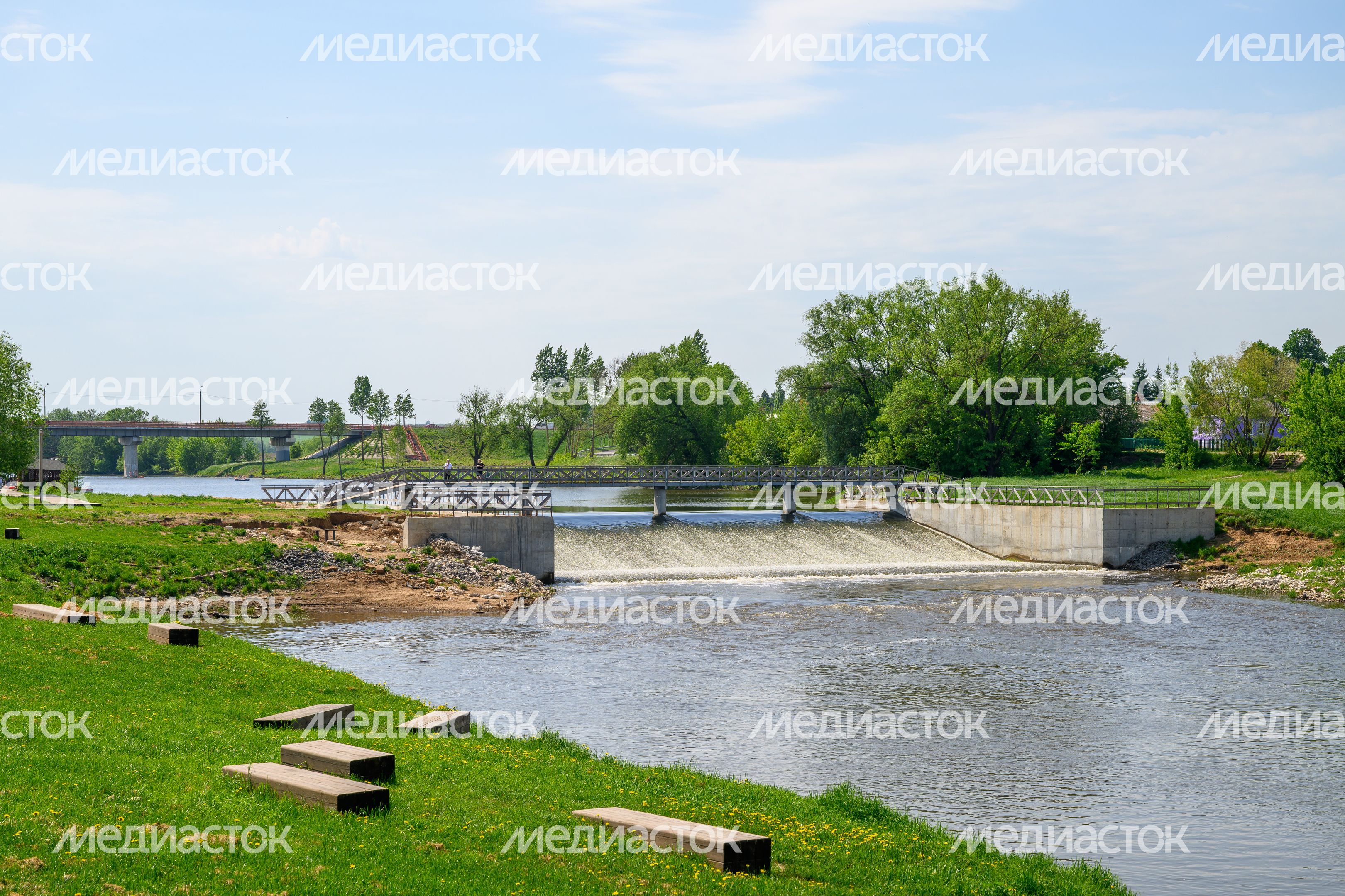 Зарайская плотина на реке Осетр