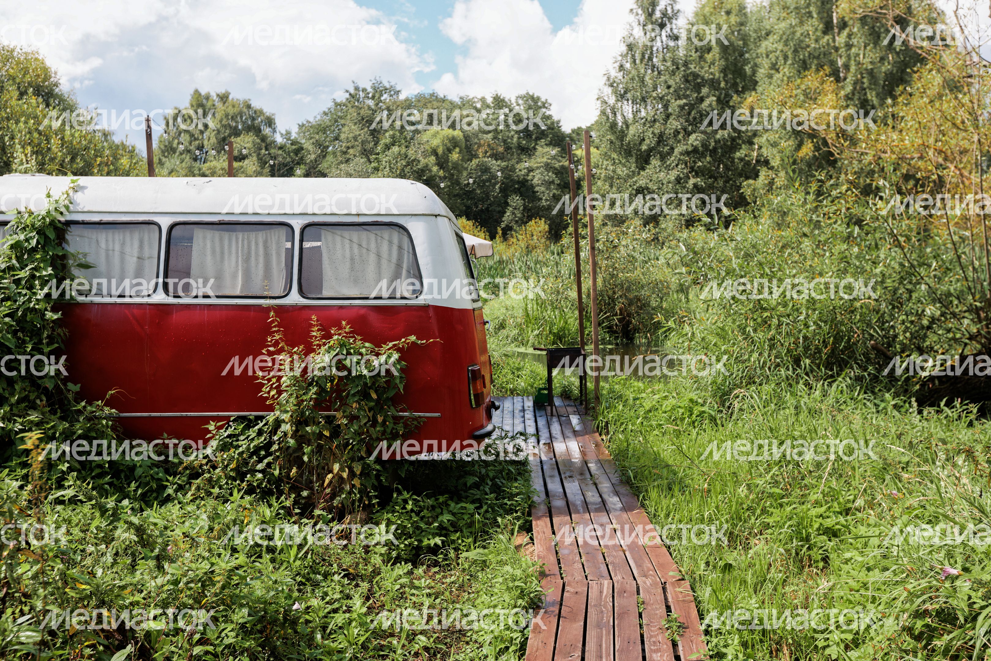 Автоглэмпинг Hippy Hotel в Наро-Фоминском округе Автоглэмпинг Hippy Hotel в Наро-Фоминском округе