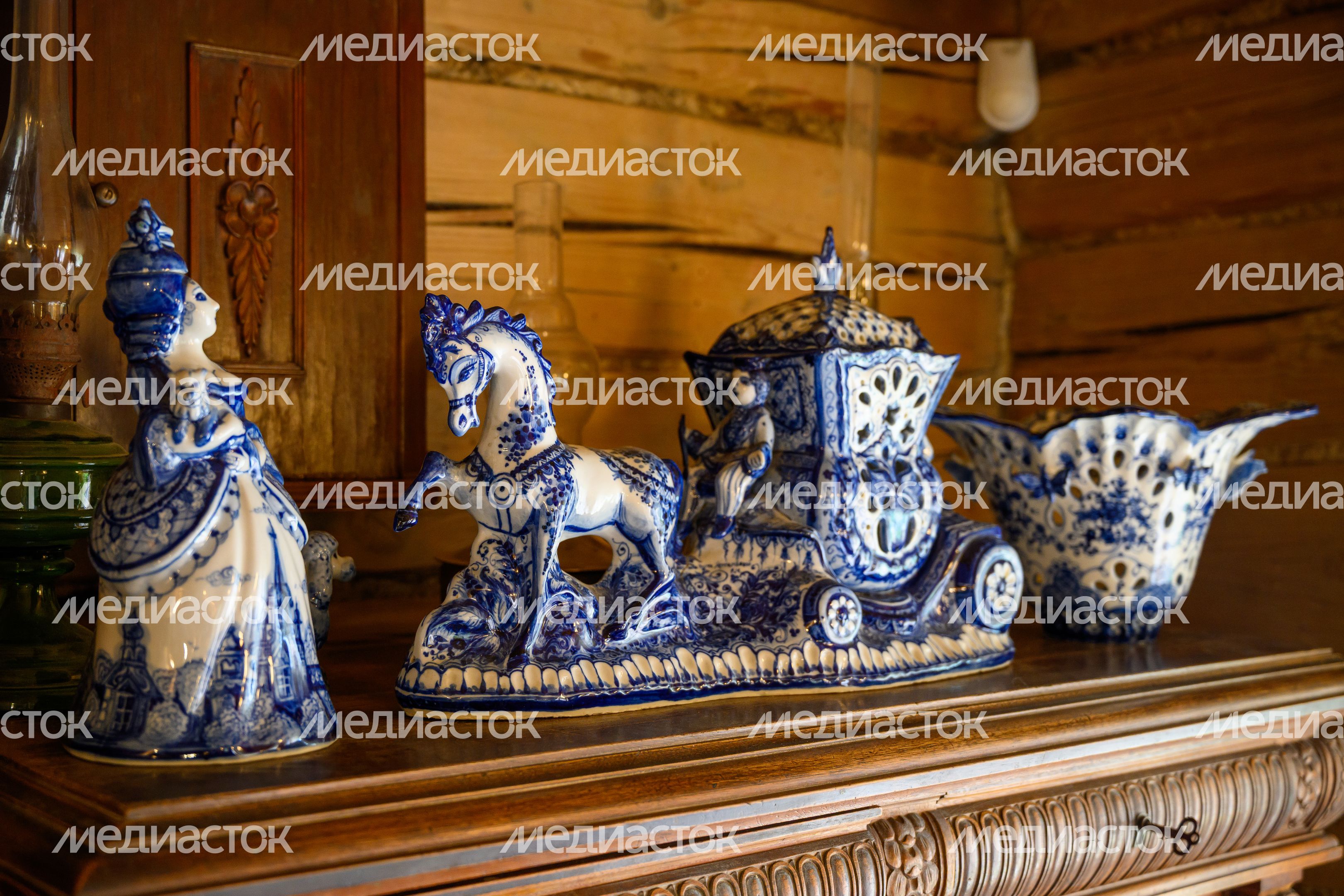 История промысла росписи фарфора в стиле гжель в музее-мастерской «Артель» в деревне Турыгино Раменского округа