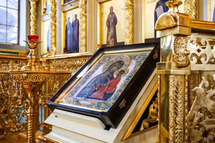 Храм во имя преподобного Серафима Саровского в рабочем поселке Софрино города Пушкино Сергиево-Посадского округа