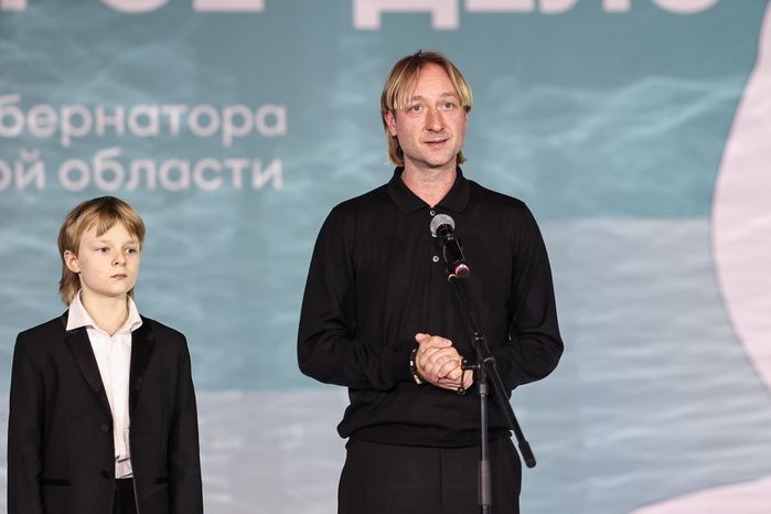 Лауреатами премии "Мы рядом. Доброе дело" стали 70 человек