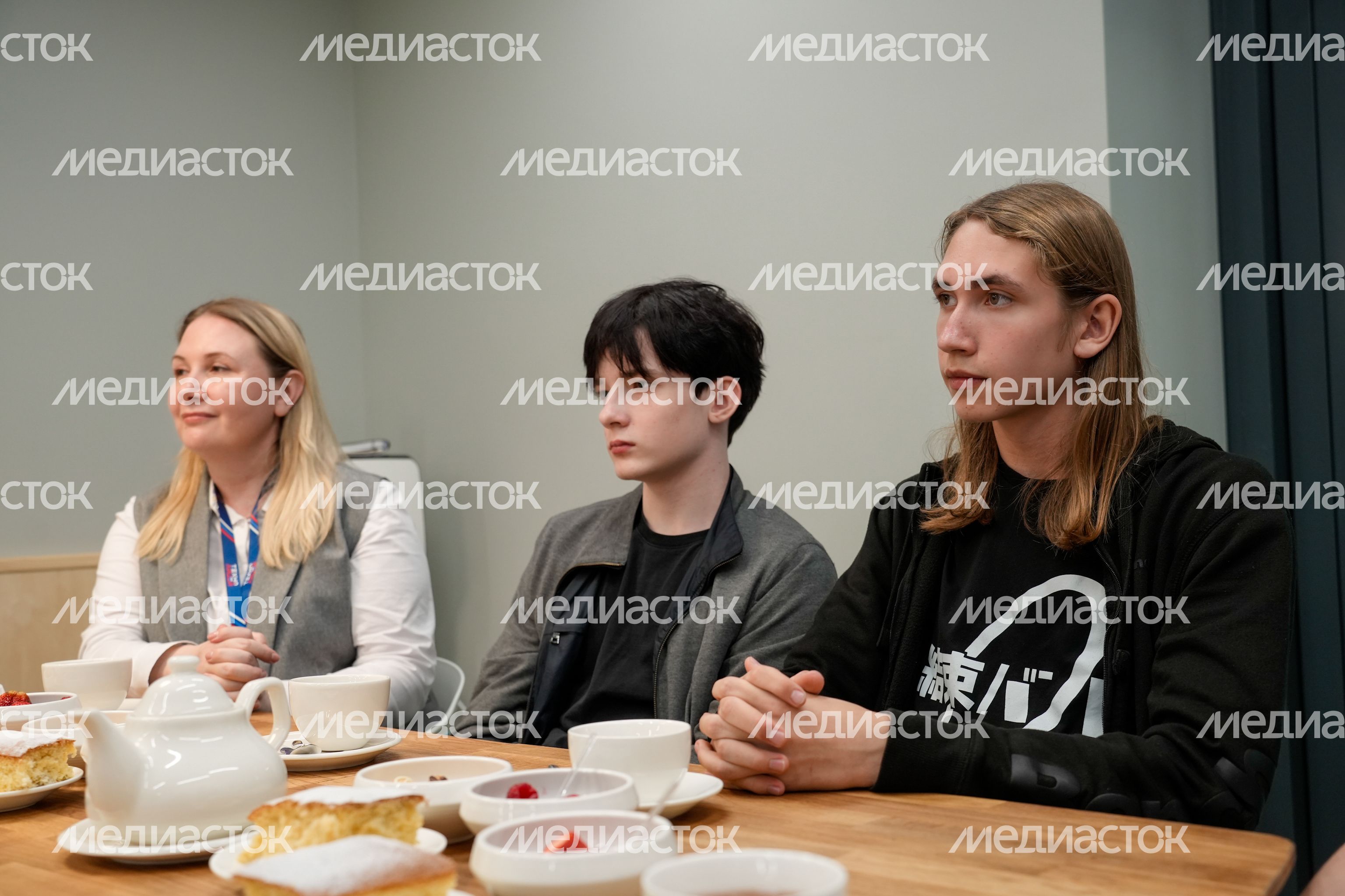 Андрей Воробьев приехал в Технолицей им. В.И. Долгих и пообщался с ребятами Андрей Воробьев приехал в Технолицей им. В.И. Долгих и пообщался с ребятами