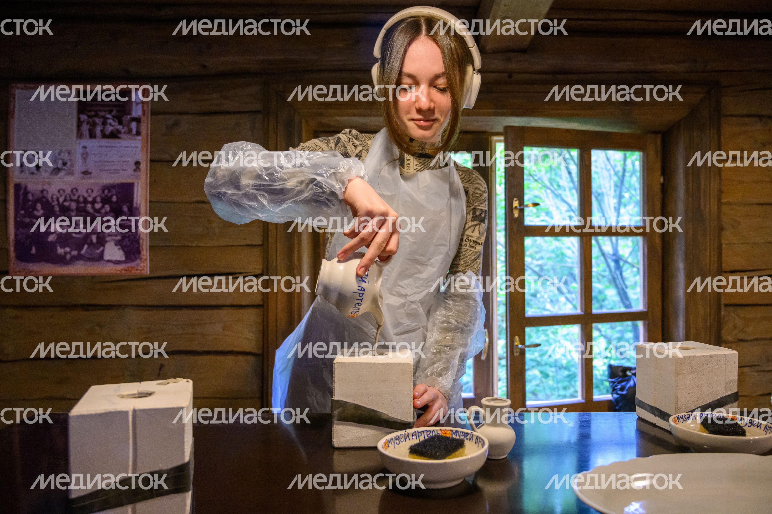 История промысла росписи фарфора в стиле гжель в музее-мастерской «Артель» в деревне Турыгино Раменского округа