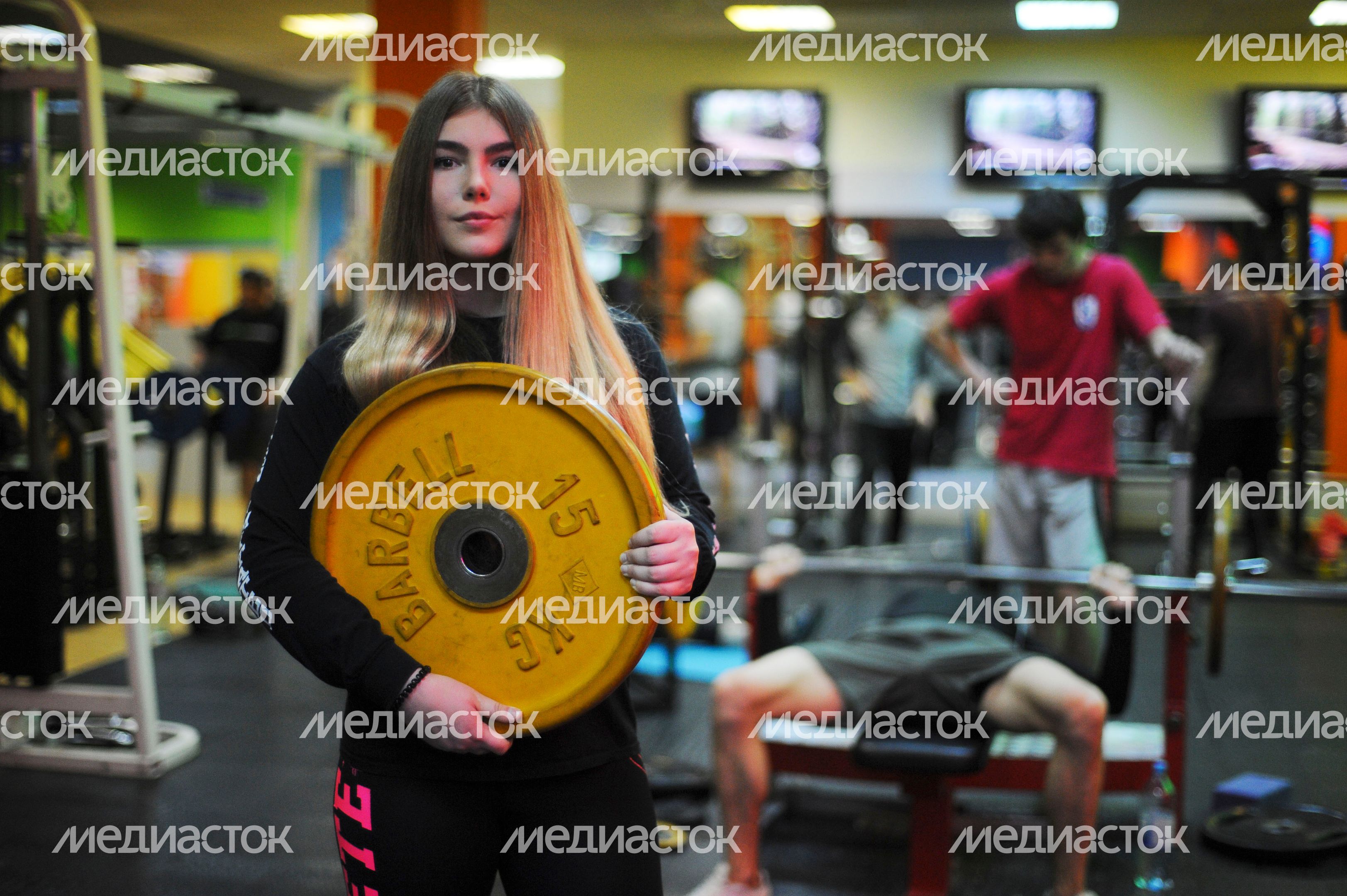 Спортсменка в пауэрлифтинге Марьяна Наумова