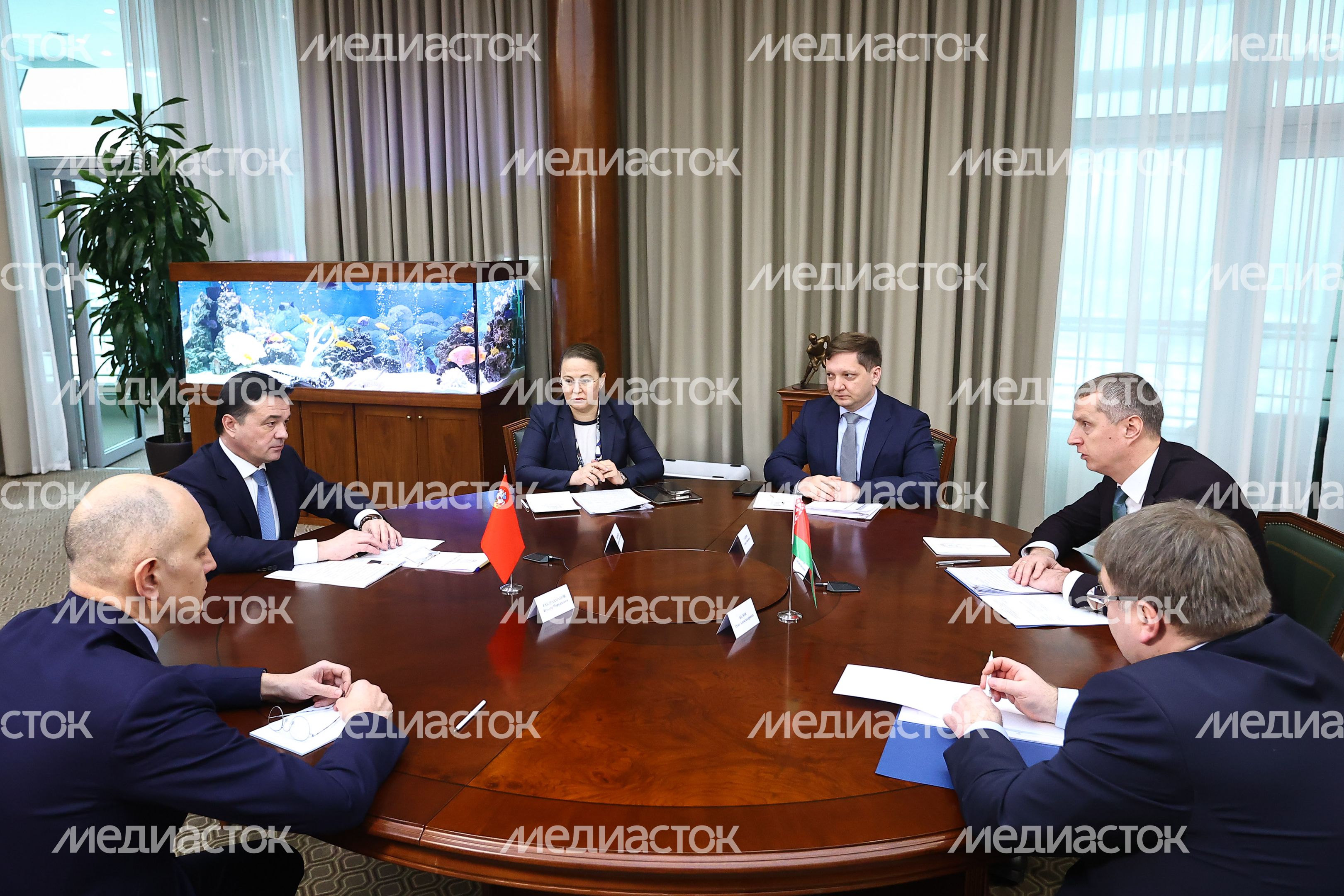 Встреча губернатора с послом Республики Беларусь Встреча губернатора с послом Республики Беларусь