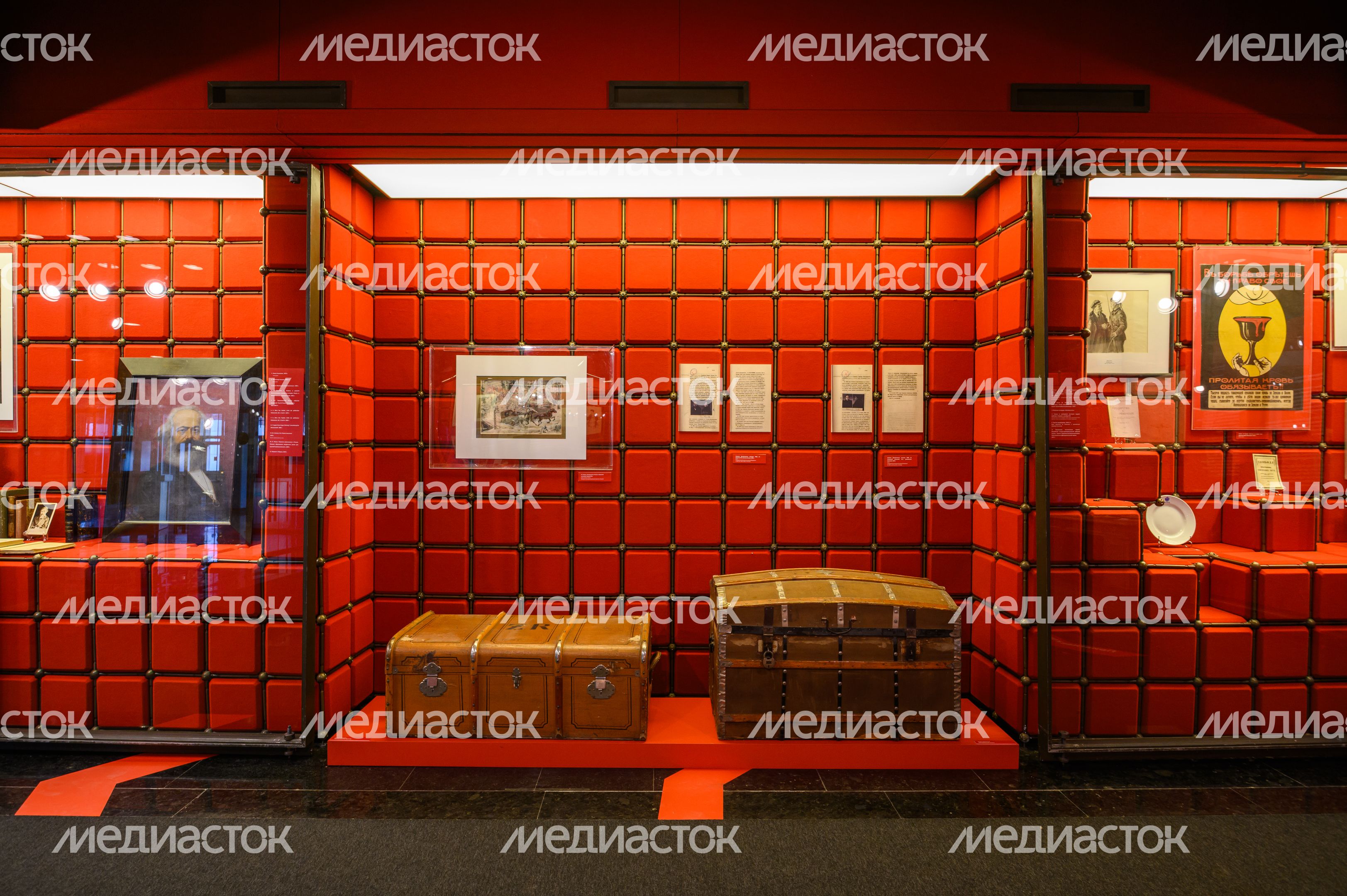 Выставка «Любовь к жизни», приуроченная к 155-летию со дня рождения В.И. Ленина, в музее-заповеднике «Горки Ленинские» Выставка «Любовь к жизни», приуроченная к 155-летию со дня рождения В.И. Ленина, в музее-заповеднике «Горки Ленинские»