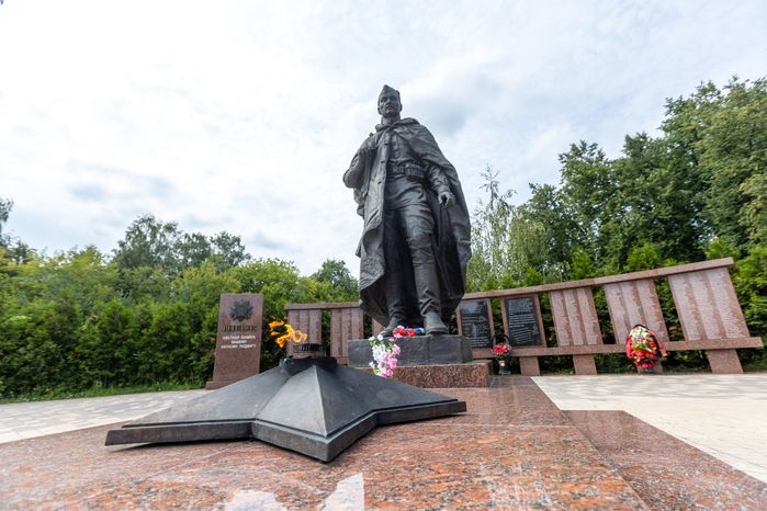 Лосино-Петровский. Памятник-мемориал погибшим жителям