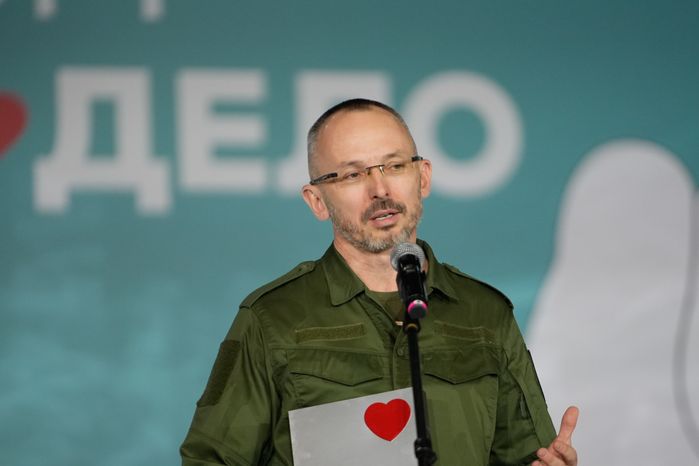 Матери бойцов СВО встретились с сыновьями на церемонии вручения премии "Мы рядом. Доброе дело"