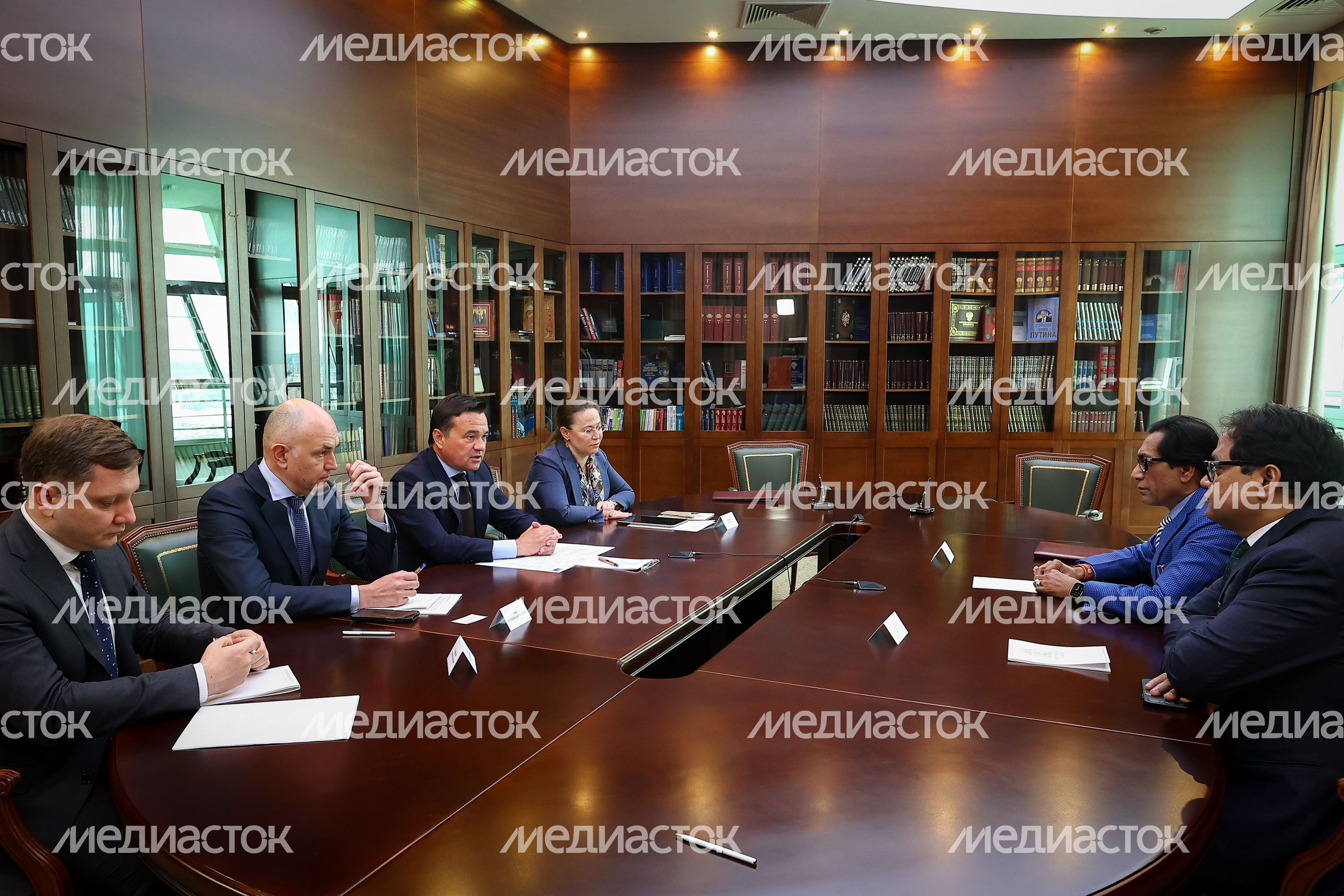 Встреча Губернатора Подмосковья с управляющим директором «Uflex Group» Ашоком Чатурведи