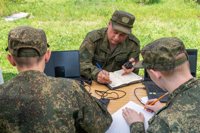 Военно-техническая игра "Арт-дуэль-2024" на аэродроме Волосово