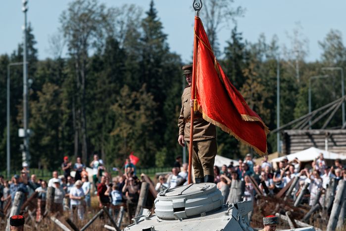 Военно-историческая реконструкция «Огненная дуга» в Одинцовском округе, посвященная Курской битве