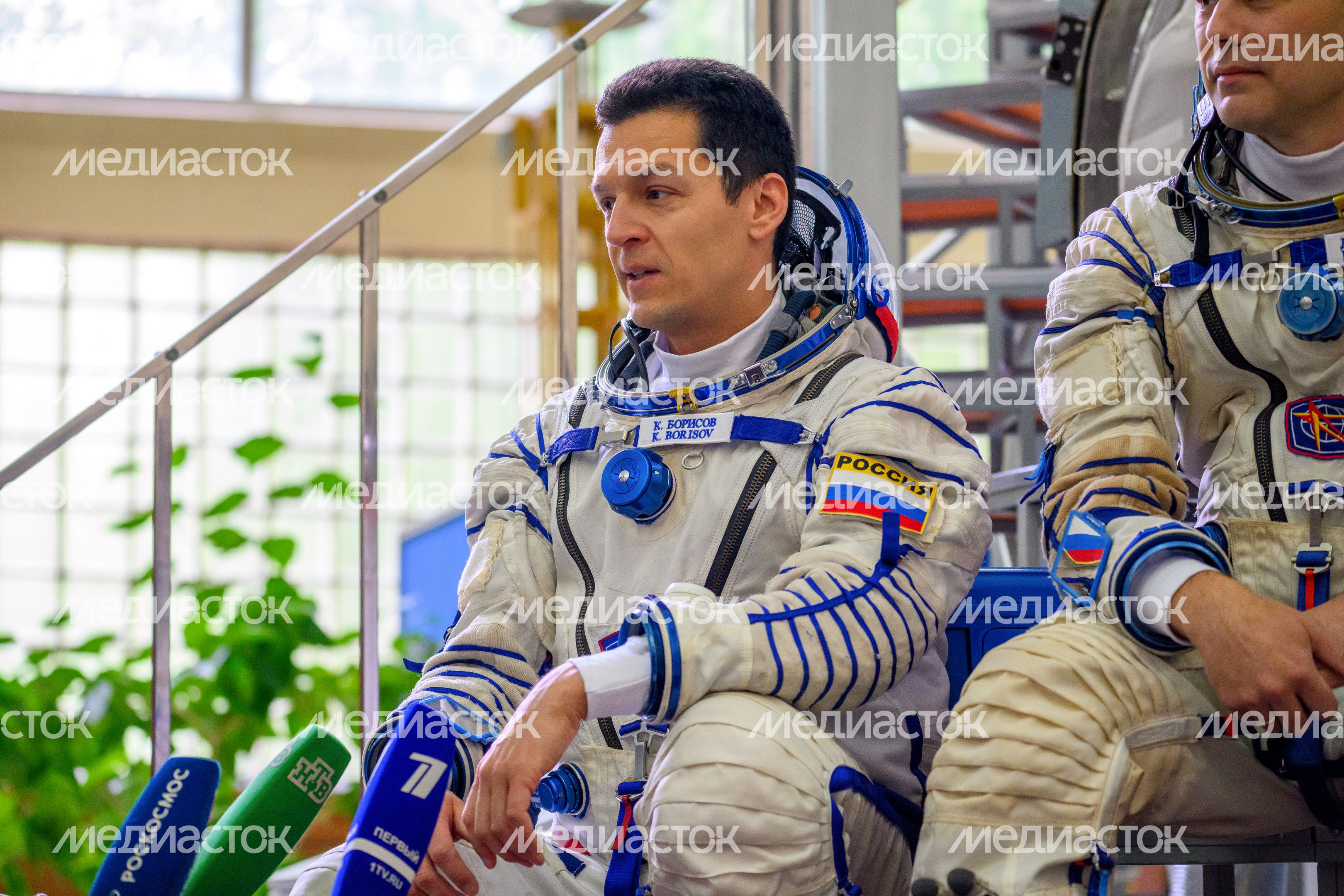 Член дублирующего экипажа космонавтов МКС-75 Константин Борисов на комплексной тренировке в Звездном городке