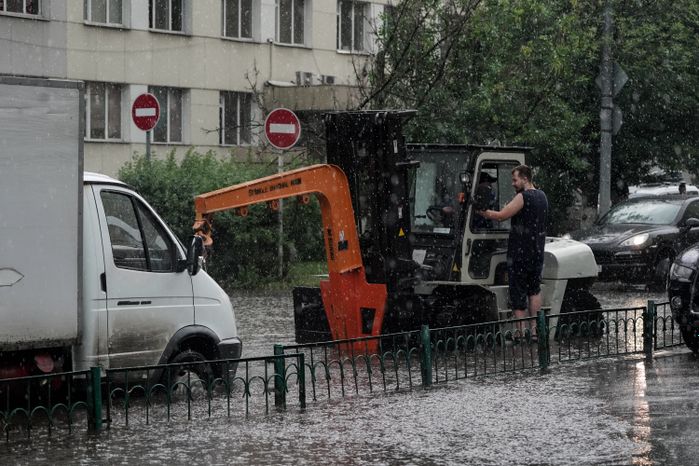 Последствия ливня в Москве