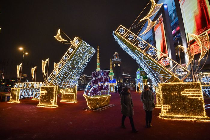 Новогодняя иллюминация в Москве