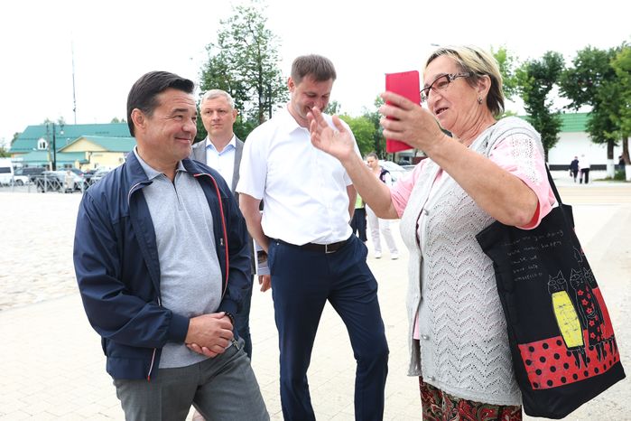 Проверка хода капремонта начальной школы СОШ №1 в Верее Губернатором Подмосковья